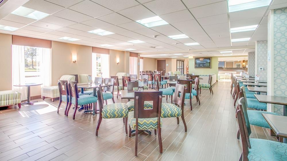 Holiday Inn Express Hotel & Suites Midlothian Turnpike By Ihg North Chesterfield Bagian luar foto