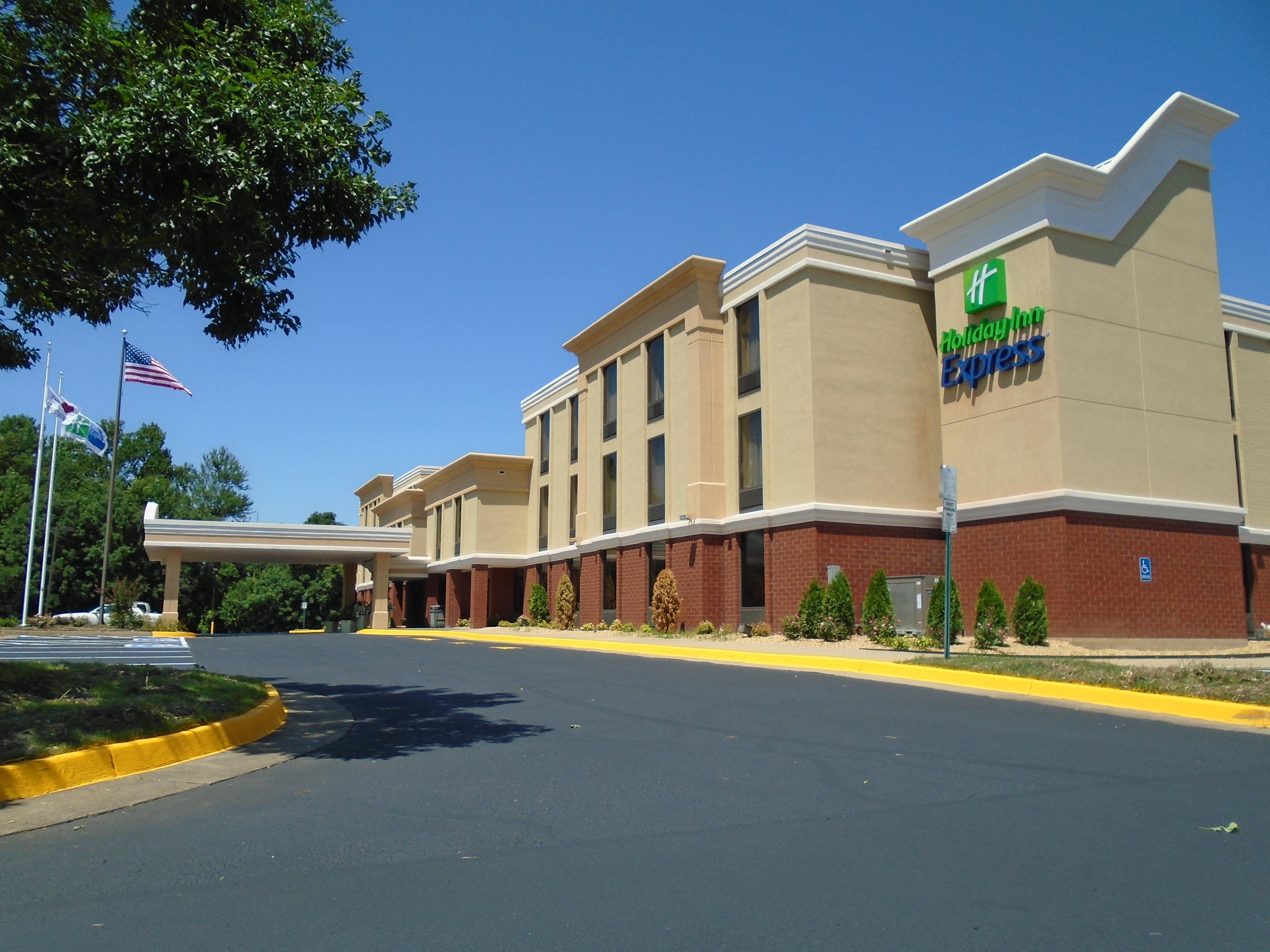 Holiday Inn Express Hotel & Suites Midlothian Turnpike By Ihg North Chesterfield Bagian luar foto