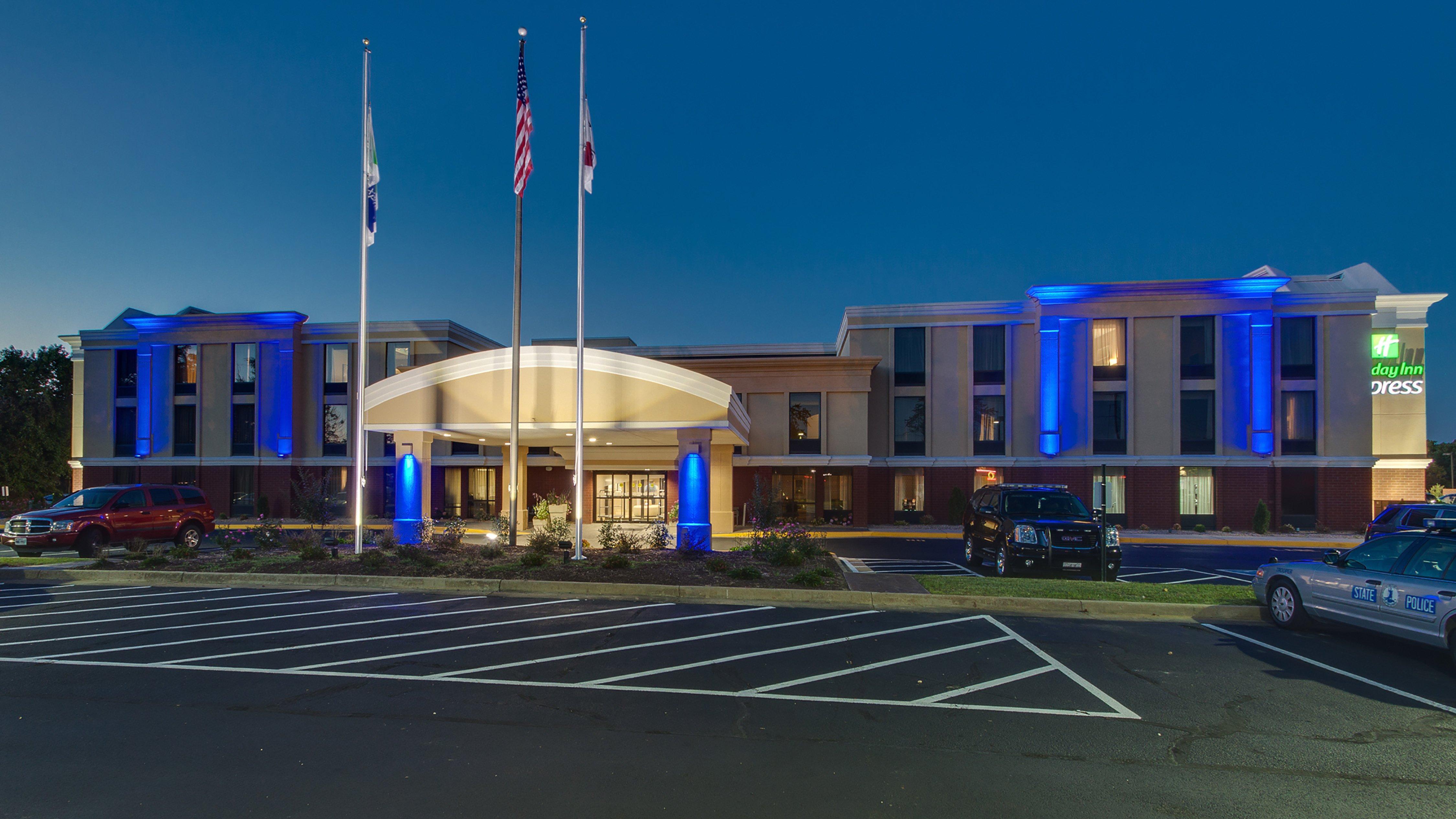 Holiday Inn Express Hotel & Suites Midlothian Turnpike By Ihg North Chesterfield Bagian luar foto