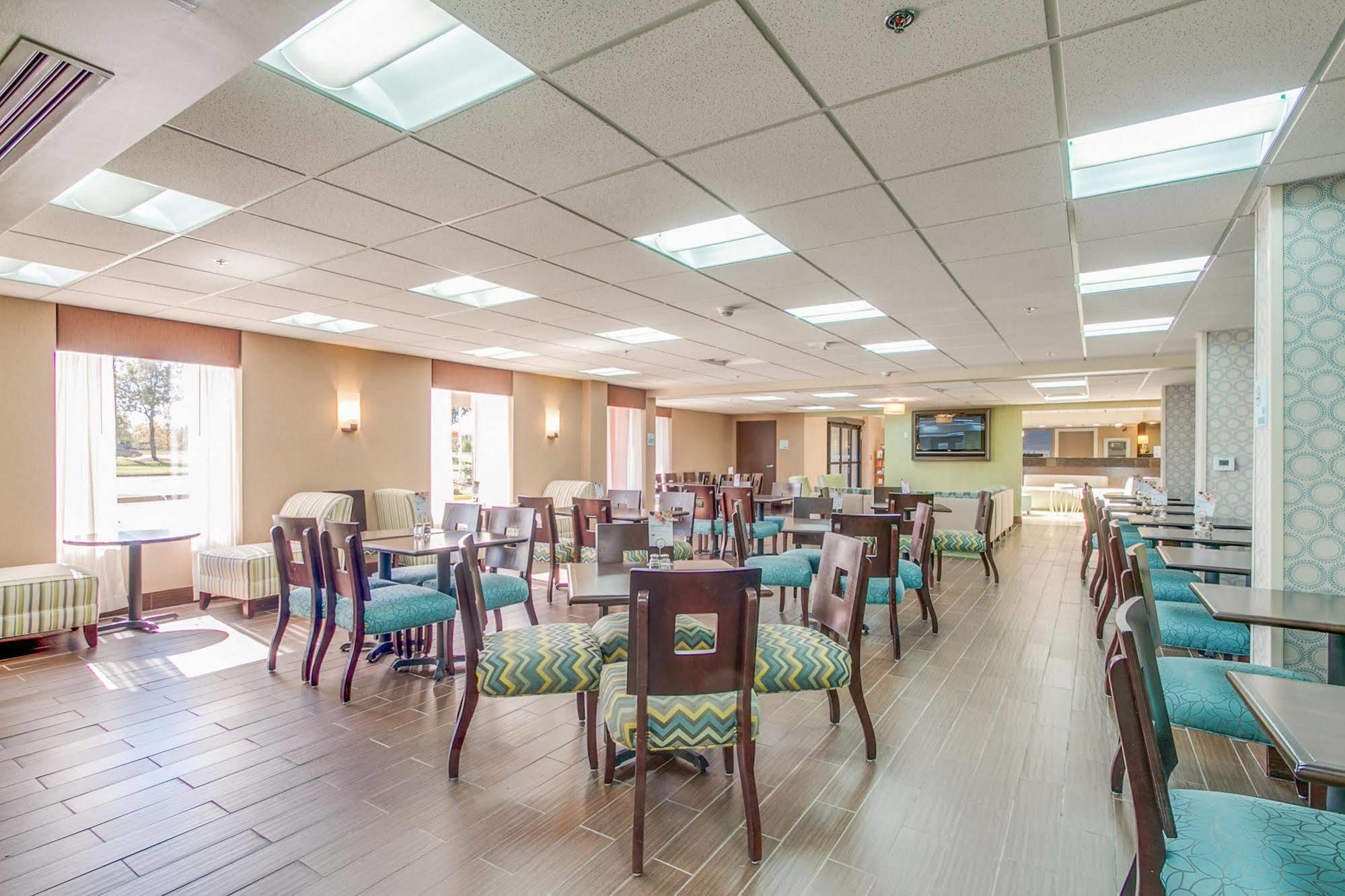 Holiday Inn Express Hotel & Suites Midlothian Turnpike By Ihg North Chesterfield Bagian luar foto