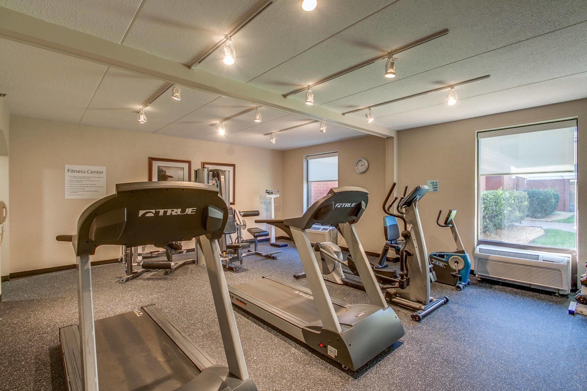 Holiday Inn Express Hotel & Suites Midlothian Turnpike By Ihg North Chesterfield Bagian luar foto