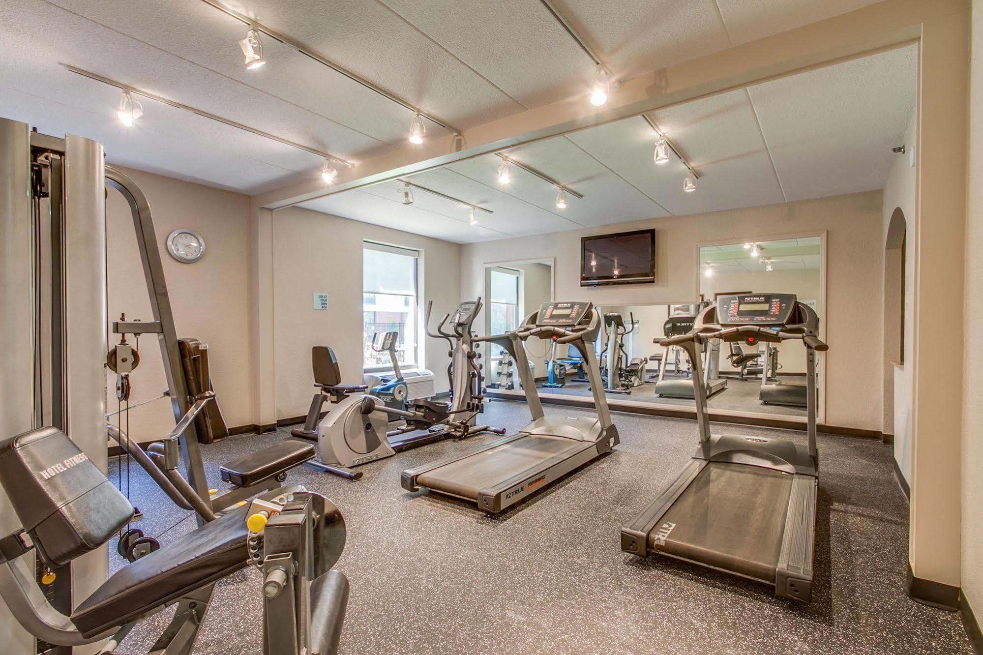 Holiday Inn Express Hotel & Suites Midlothian Turnpike By Ihg North Chesterfield Bagian luar foto